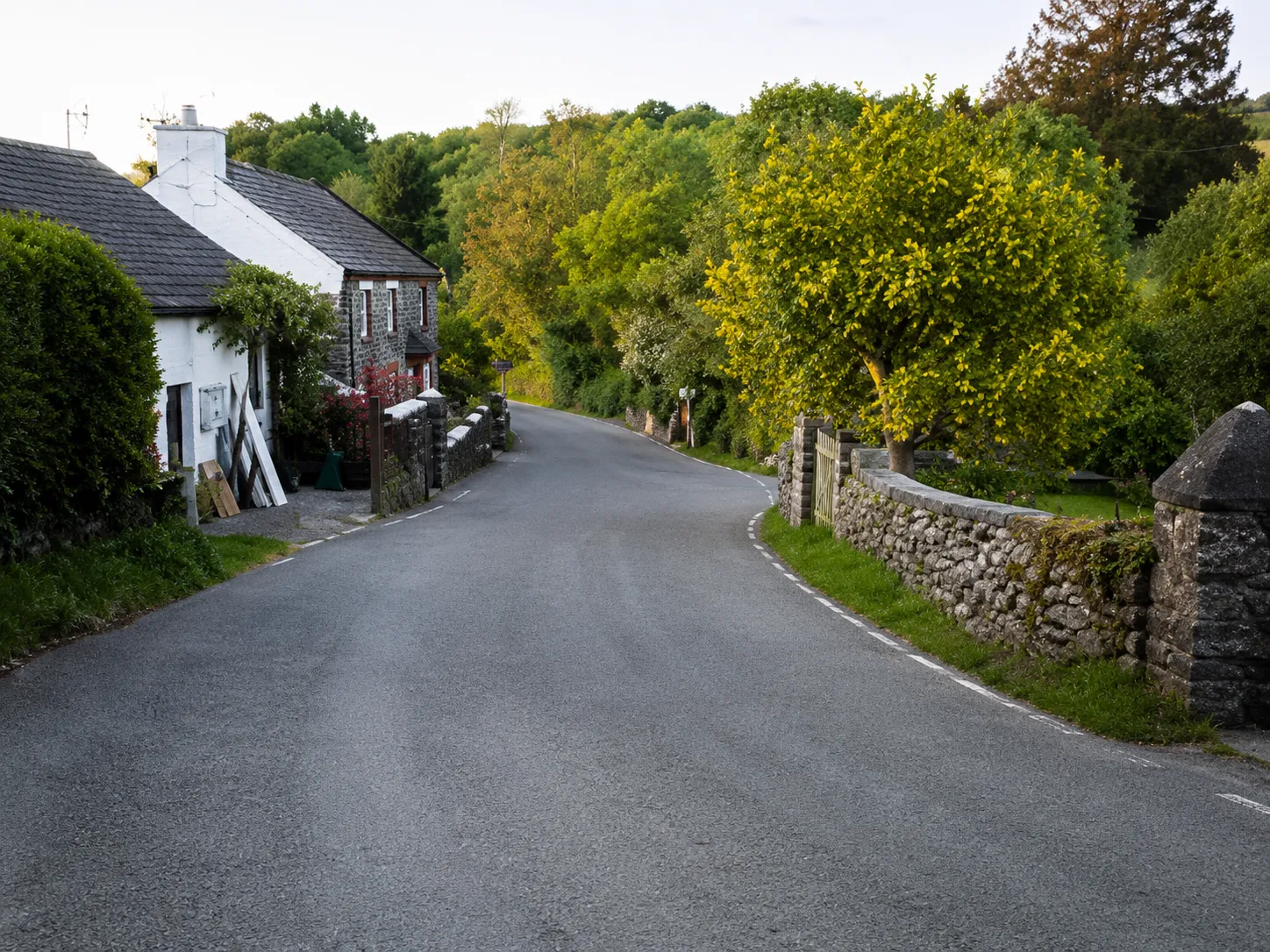 Ffotograff grŵp o aelodau cyngor cymuned Ystrad Meurig